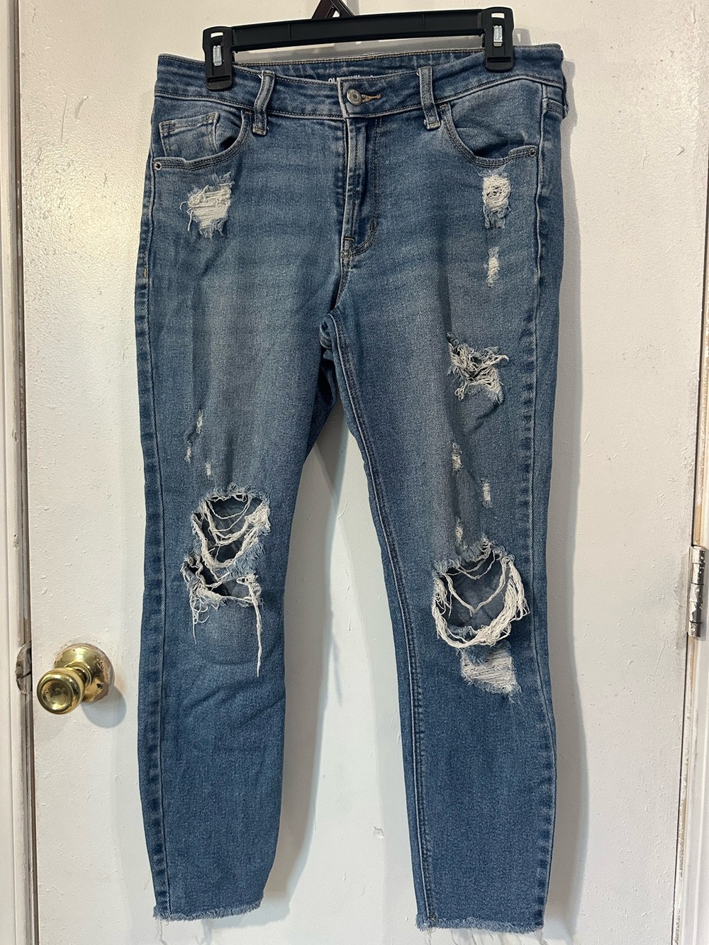 OLD NAVY Distressed Blue Women’s Ripped Skinny Jeans